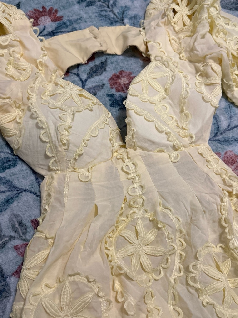 Delicate Lace-Trim Ivory Women's Chemise
